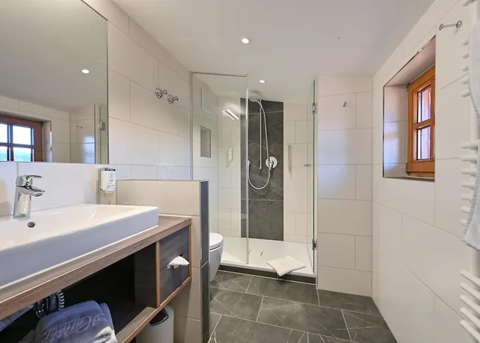 Helmer Hotel